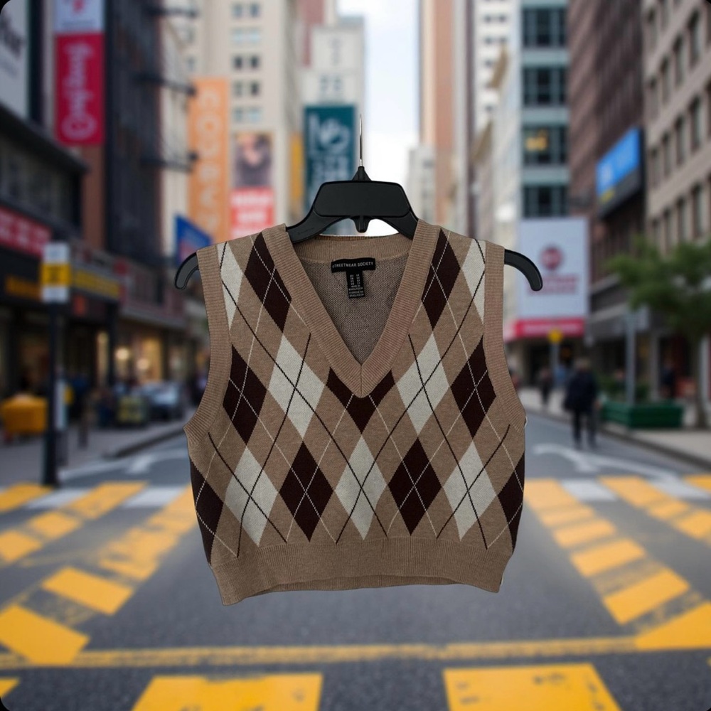 Streetwear Society Brown and White Sleeveless Boxy Crop Top